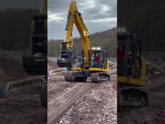 エネルギー節約 ストレート傾斜ショベル付き 小型のブルドーザー